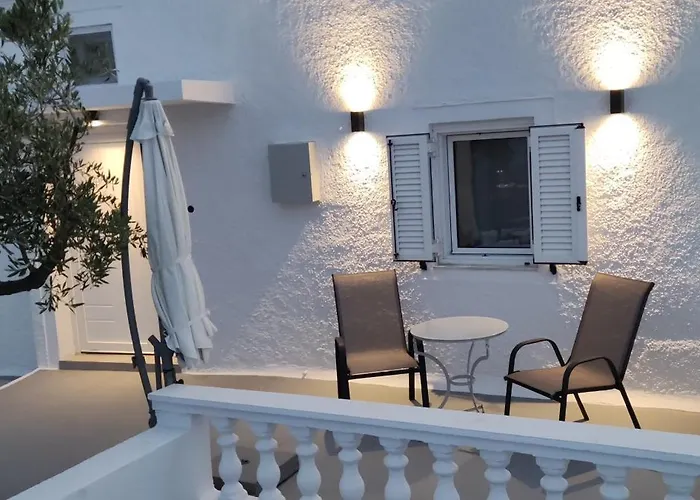 V&N Villa Santorini