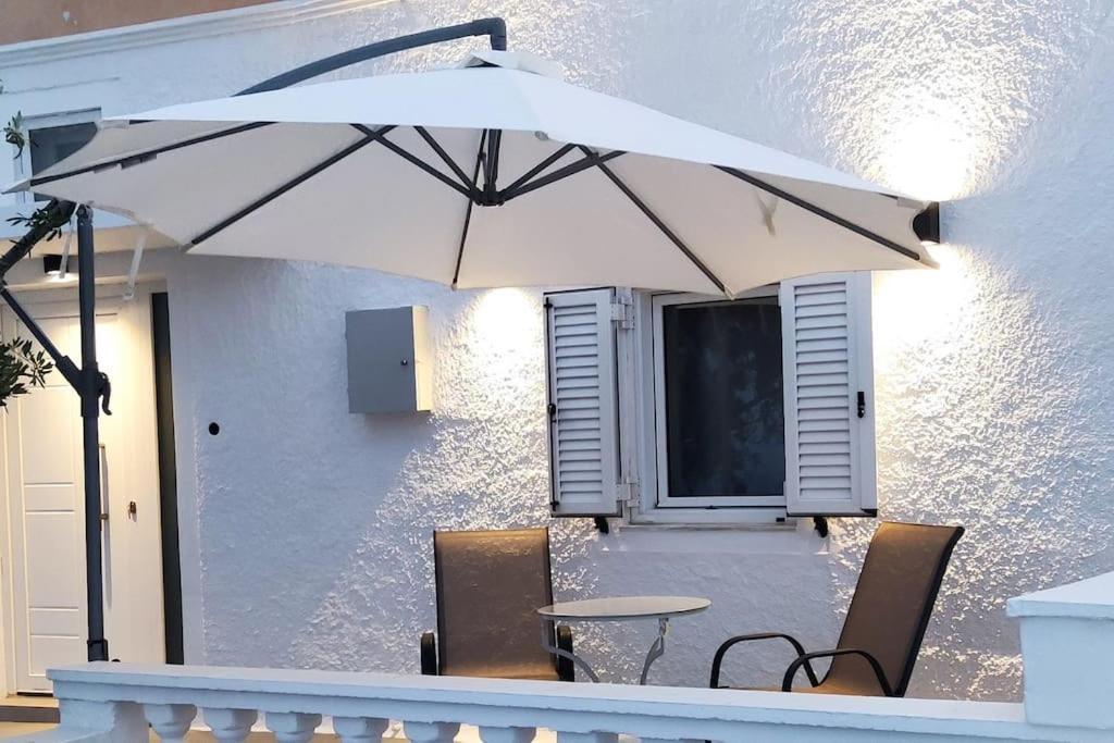 Ferienhaus V&n Santorini Fira (Santorini)