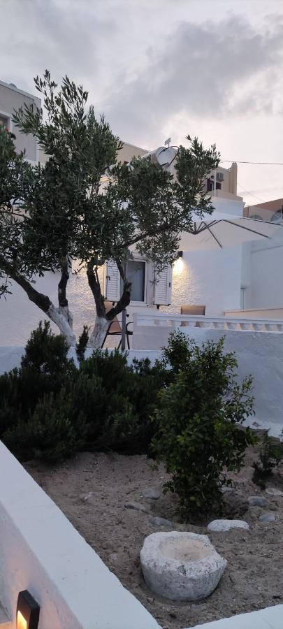 Holiday home V&n Santorini